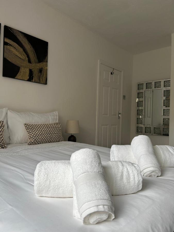 No6 Overnight Stays Free Onsite Parking Hindlip Exterior foto