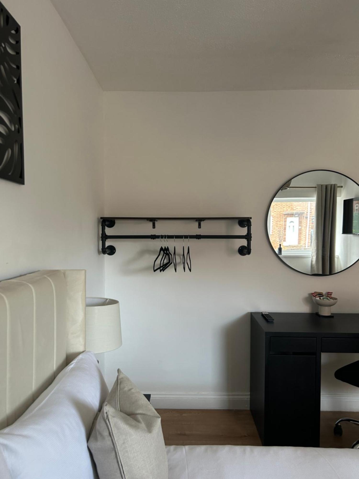 No6 Overnight Stays Free Onsite Parking Hindlip Exterior foto