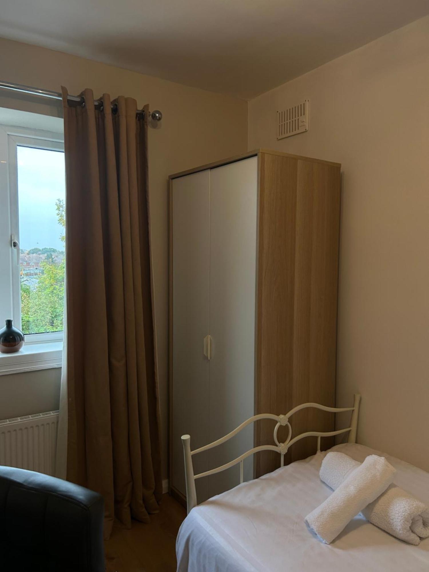 No6 Overnight Stays Free Onsite Parking Hindlip Exterior foto